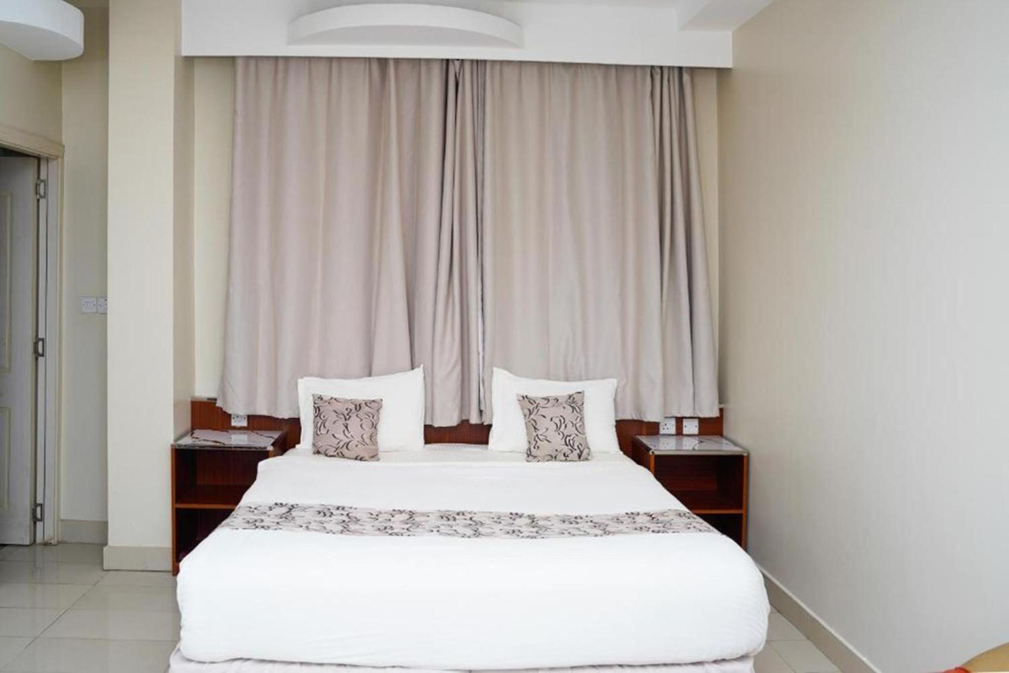 Al Bayrahaa Hotel Apartments Сиб Экстерьер фото